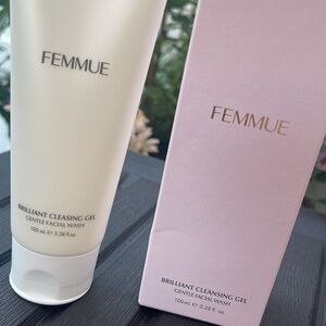 FEMMUE - Brilliant Cleansing Gel